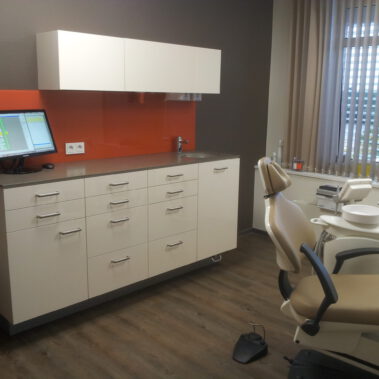 Behandlungszeile Kieferchirurg